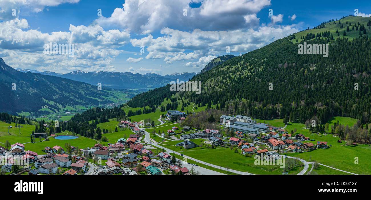 L'Oberjoch in primavera dall'alto Foto Stock
