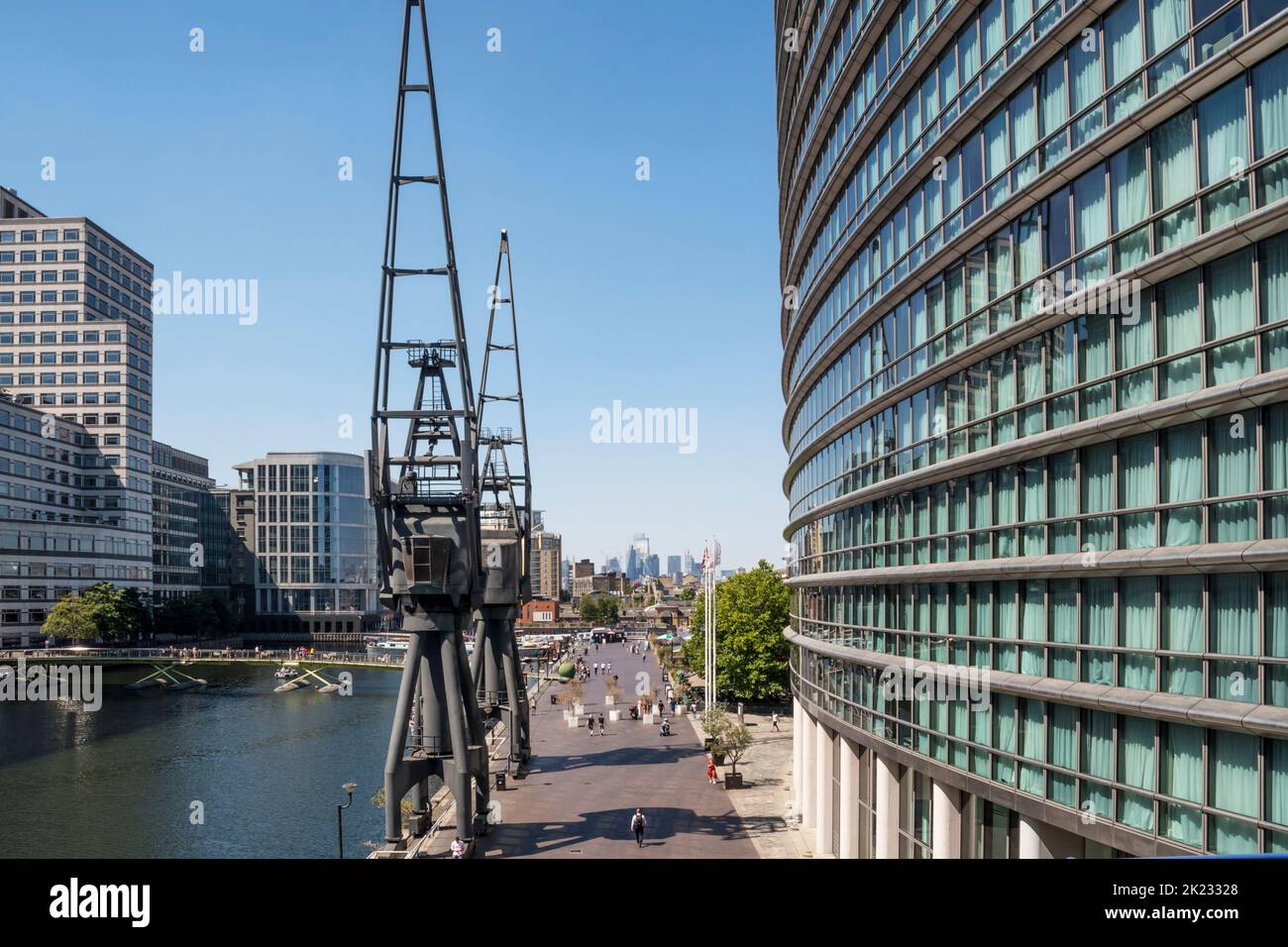 Città di Londra vista da Docklands a West India Quay. Foto Stock