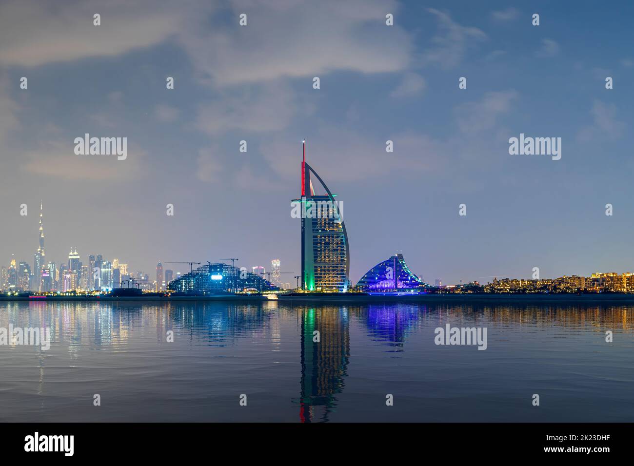 Vista del Burj al Arab da Palm Jumaira Foto Stock