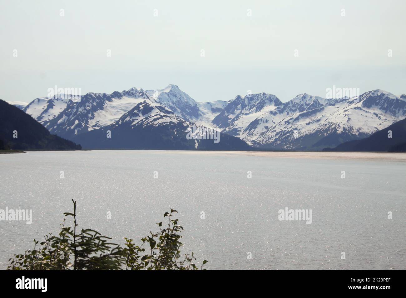 Cook Inlet paesaggio fotografato vicino Homer, Alaska. Homer è una città dell'Alaska di Stati Uniti d'America, situata nella Penisola del Kenai, nello stato federato del Jarsi. E '218 mi (351 km) così Foto Stock