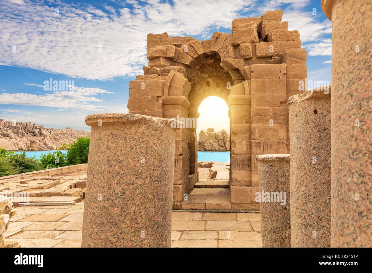 Capitali del colonnato orientale nel tempio di Philae di Assuan, Egitto. Foto Stock