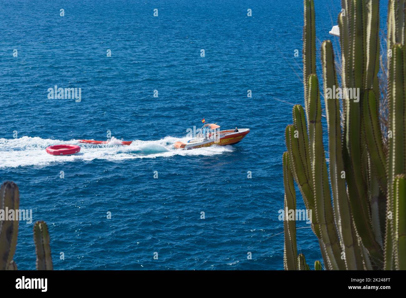 CRAN CANARIA, PUERTO RICO - 16 NOVEMBRE 2019: Marina a Puerto Rico de Gran Canaria. Foto Stock