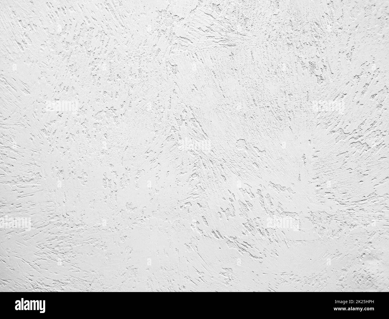 Sfondo bianco parete stucco testurizzato. Parete in stucco bianco. Sfondo di un esterno stucco bianco rivestito e verniciato, ghisa grezza di cemento e. Sfondo bianco. Parete astratta pietra grunge. Foto Stock