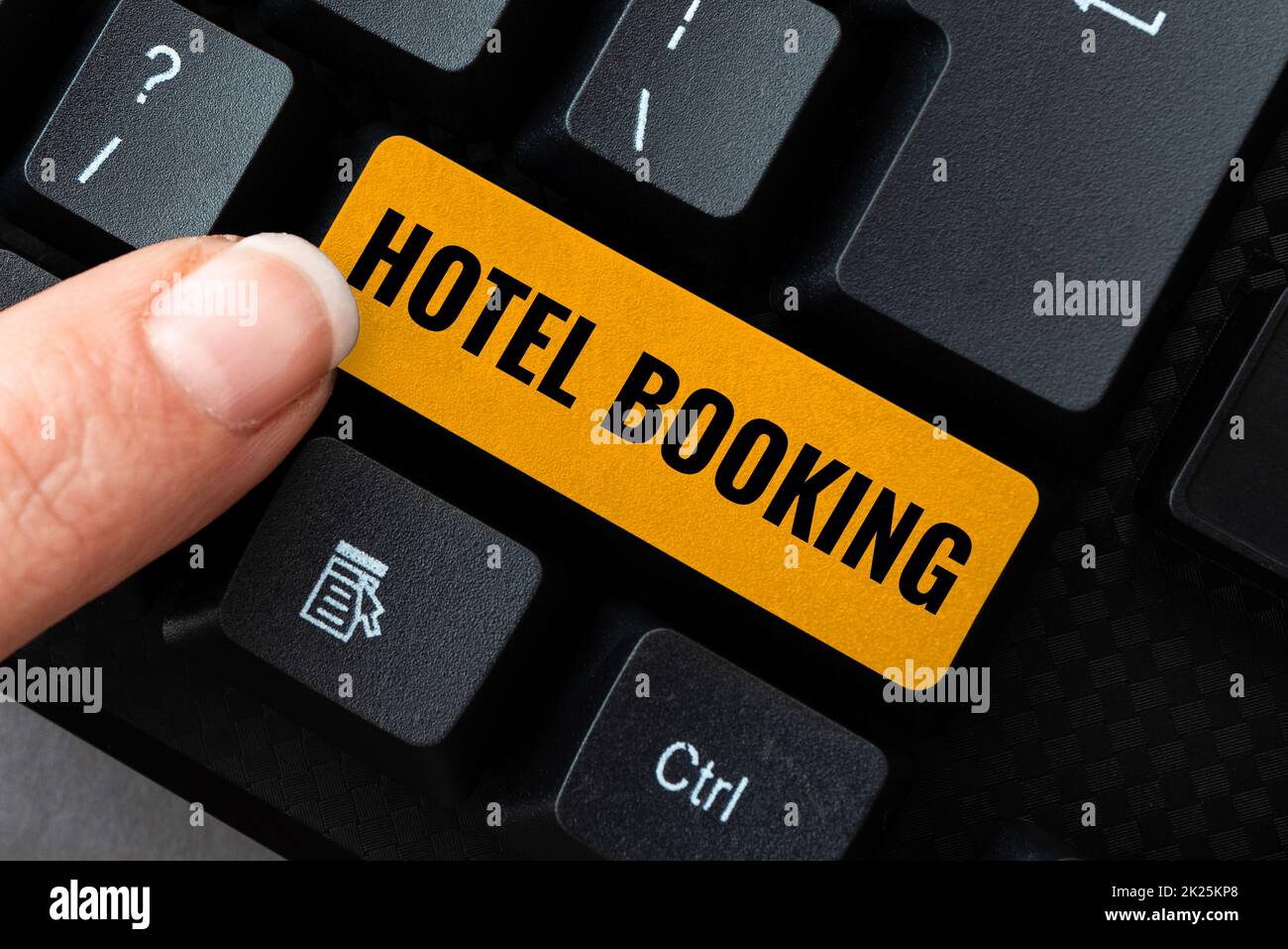 Cartello di testo che mostra la prenotazione dell'hotel. Word for Online Prenotazioni Suite Presidenziale De Luxe Hospitality digitando Nuova edizione di eBook informativo, la creazione di nuovi contenuti del sito web Foto Stock