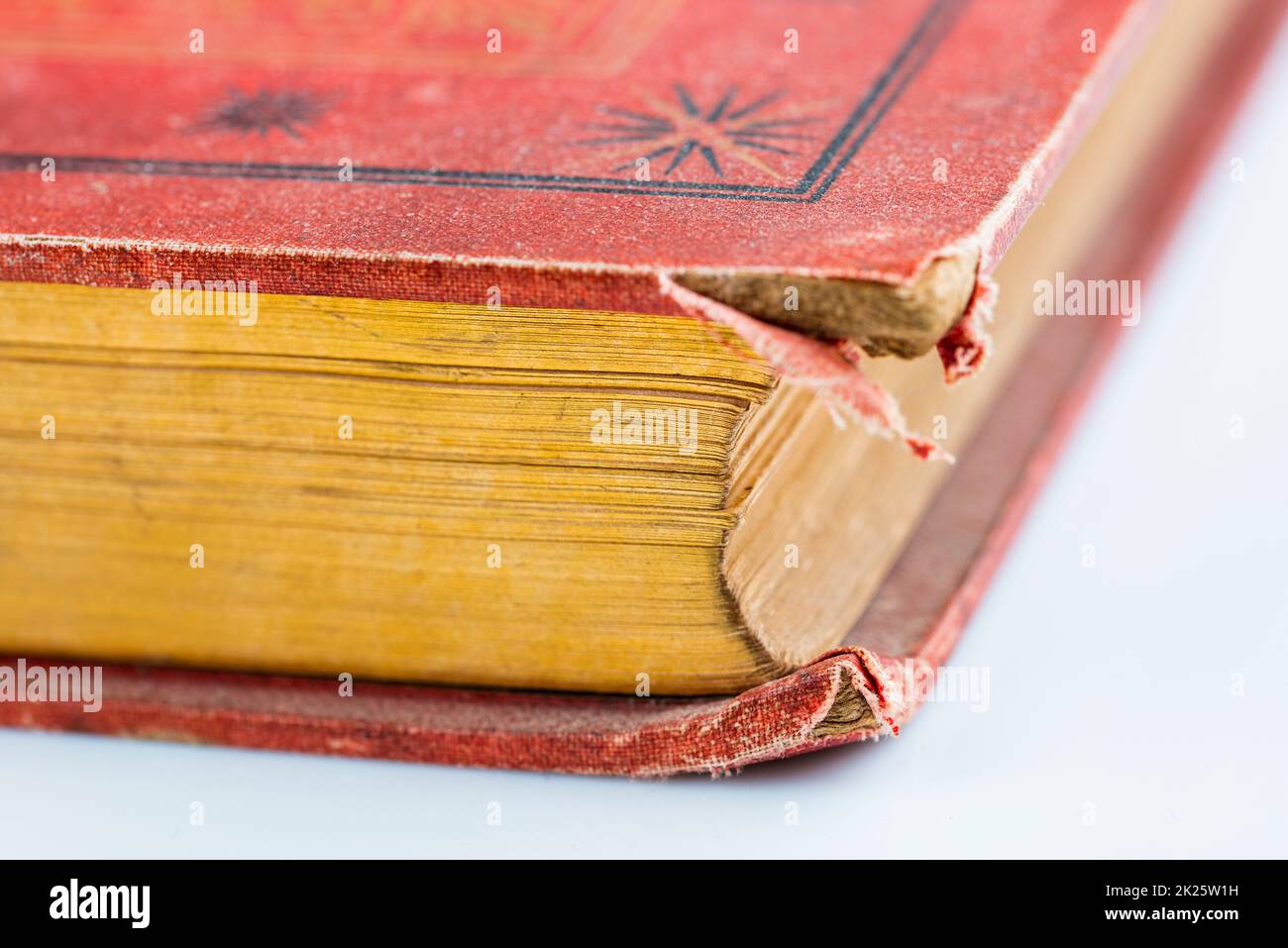 un vecchio libro in primo piano Foto Stock