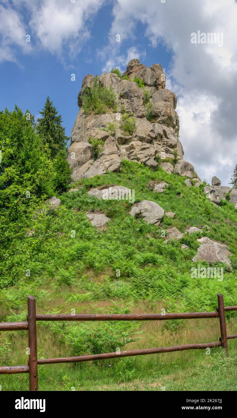 Il complesso roccioso di Tustan in Ucraina Foto Stock