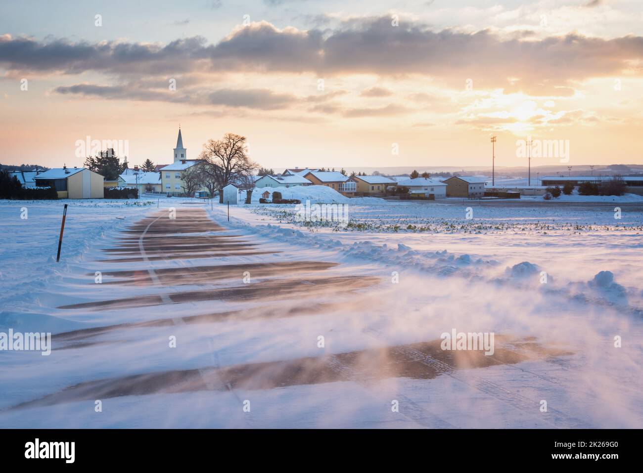 neve deriva nel burgenland mattina Foto Stock