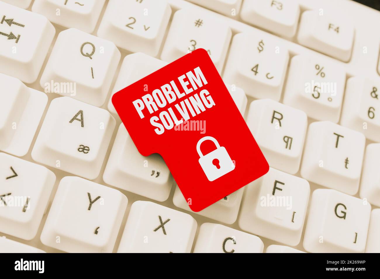 Risoluzione dei problemi relativi alle didascalie concettuali. Parola scritta su avere una buona capacità di trovare una soluzione a un problema editing e pubblicazione Online News articolo, digitando Visual novel script Foto Stock