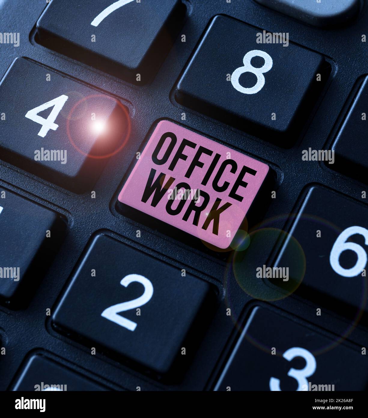 Ispirazione che mostra il lavoro di ufficio del segno. Concetto che significa un lavoro che avviene principalmente nell'ambiente d'ufficio astratto Programmatore che digita i codici antivirus, che redigita i codici di debug Foto Stock