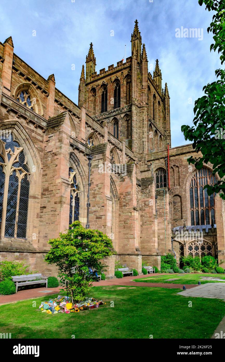 La cattedrale gotica di Santa Maria la Vergine e St Ethelbert il Re a Hereford, Herefordshire, Inghilterra, Regno Unito Foto Stock