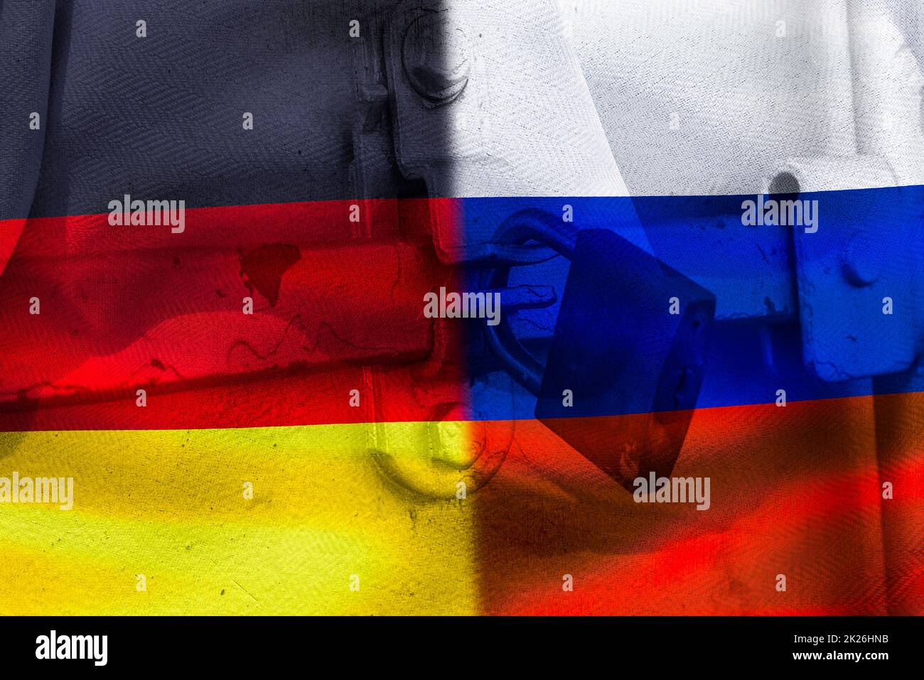 Una bandiera divisa di Russia e Germania come simbolo del conflitto attuale Foto Stock