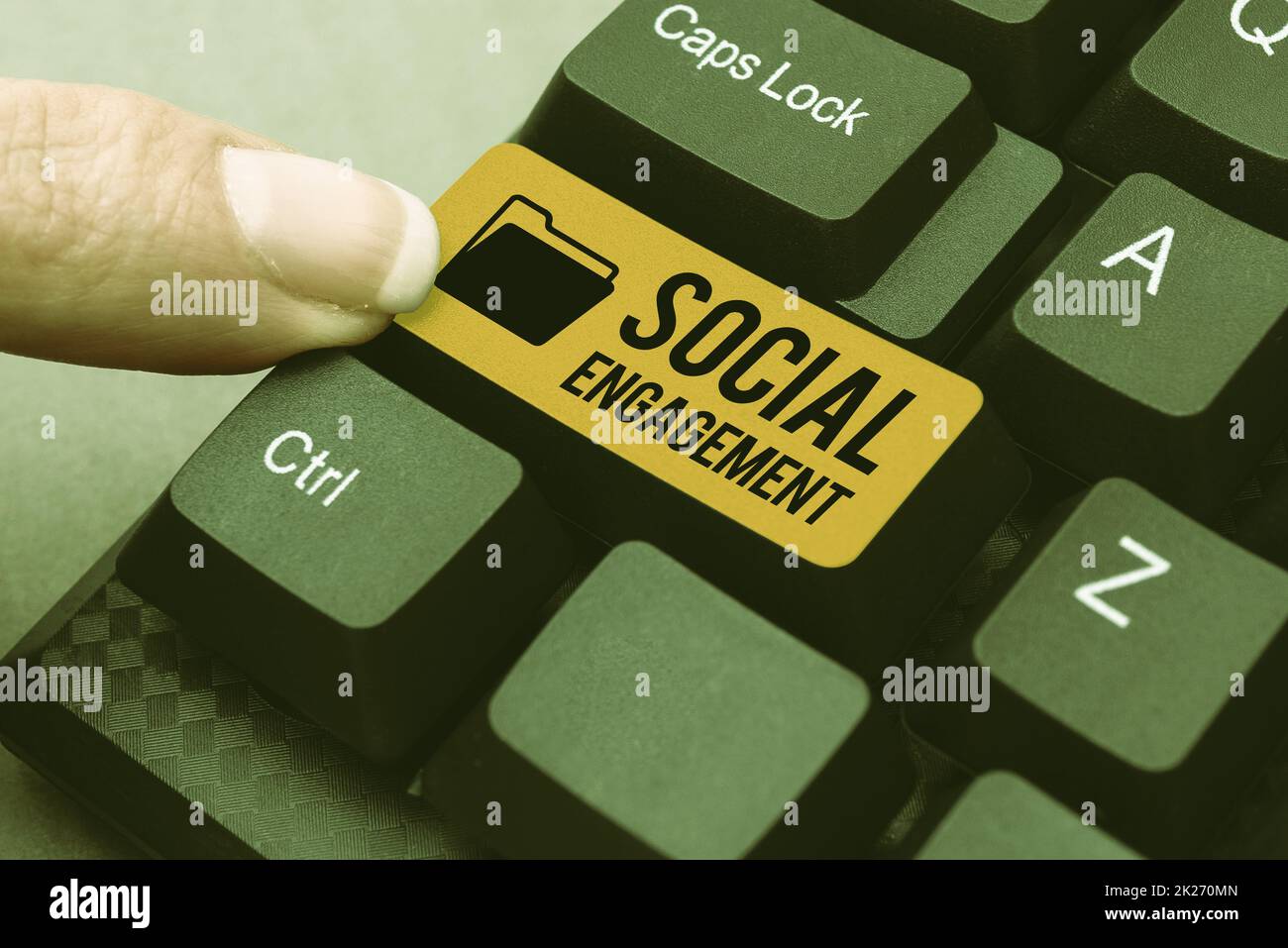 Scrittura a mano del testo coinvolgimento sociale. Concetto del Internet si riferisce al grado di partecipazione in una comunità o società che genera il nuovo Cookbook in linea, che scrive e che ripartiscono le ricette di cottura Foto Stock