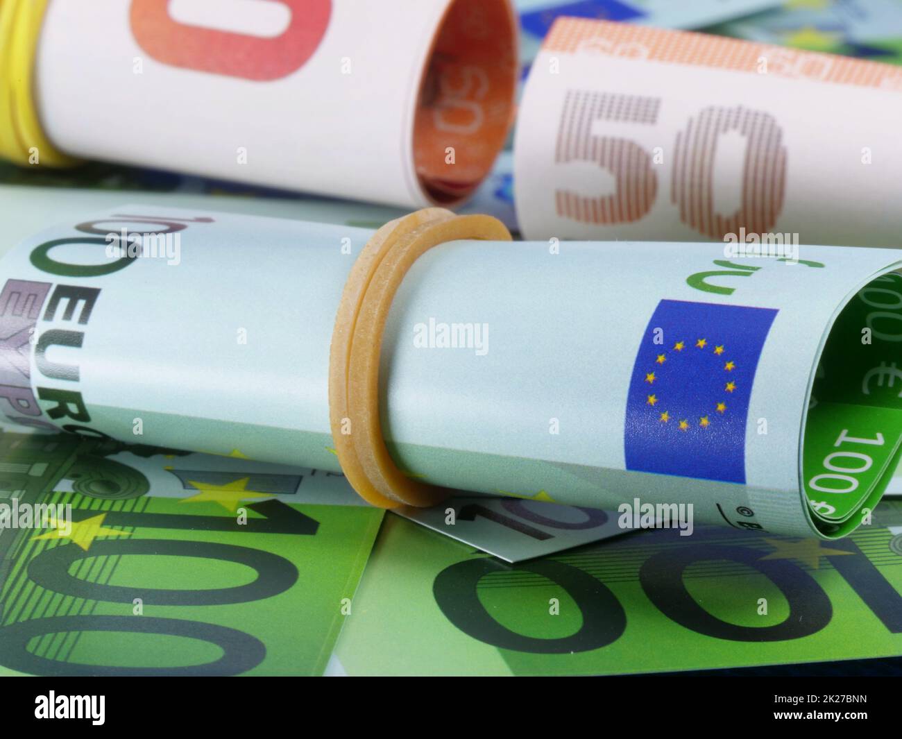 Il denaro come simbolo dell'aumento dell'inflazione nel mondo Foto Stock