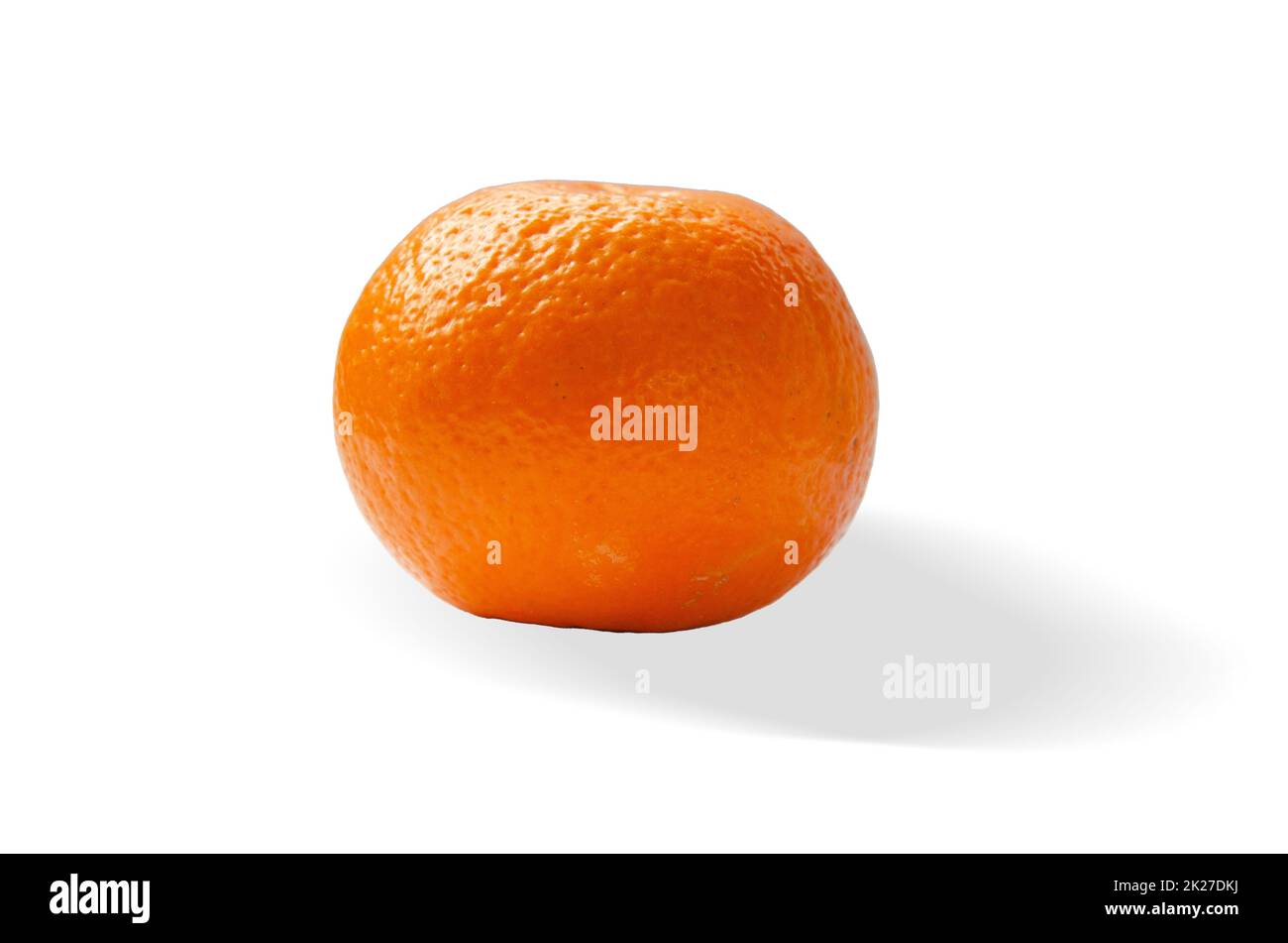 Arance fresche, spremitore di agrumi e bicchiere di succo di frutta,  isolato su sfondo bianco Foto stock - Alamy