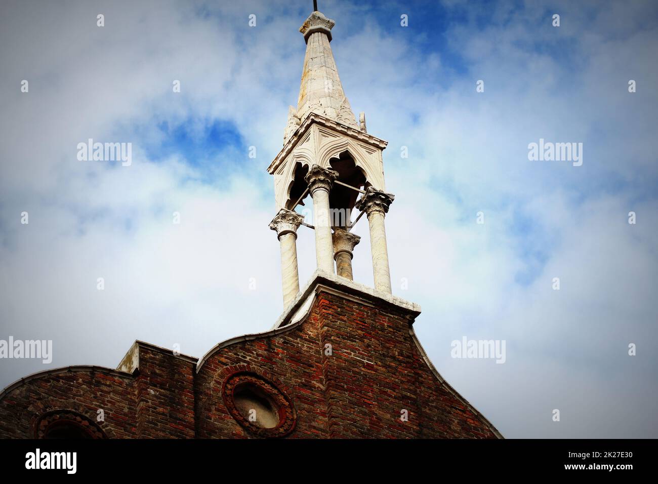 Veneziano guglia gotica di Santa Maria Gloriosa dei Frari a Venezia, Italia Foto Stock