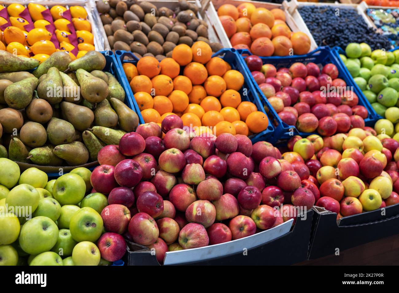 Assortimento di frutta fresca Foto Stock