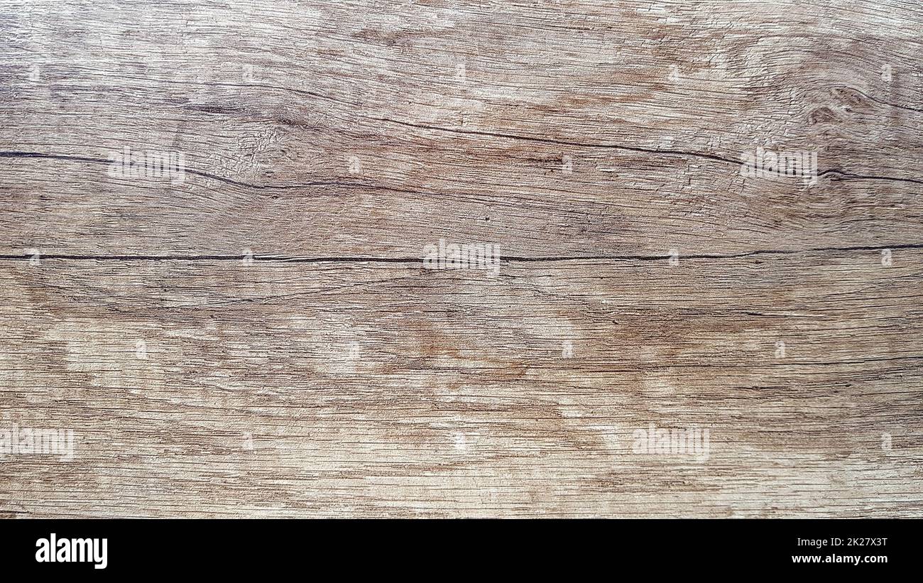 La superficie è sfocata dal tempo, vecchio sfondo di legno. superficie di legno intatta. Foto Stock