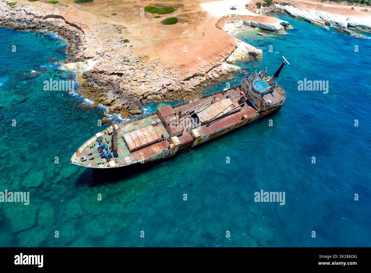 Un naufragio al largo della costa di Paphos, Cipro Foto Stock