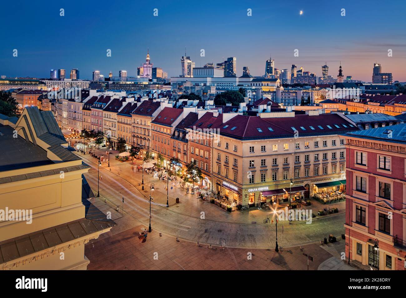 Varsavia Warszawa skyline della città vecchia Krakowskie Przedmiescie Foto Stock