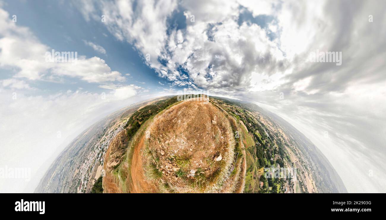 Sentiero di montagna. Splendido panorama mauntain Foto Stock