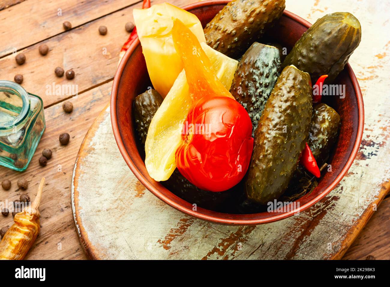 Antipasto freddo, verdure sottaceto. Foto Stock