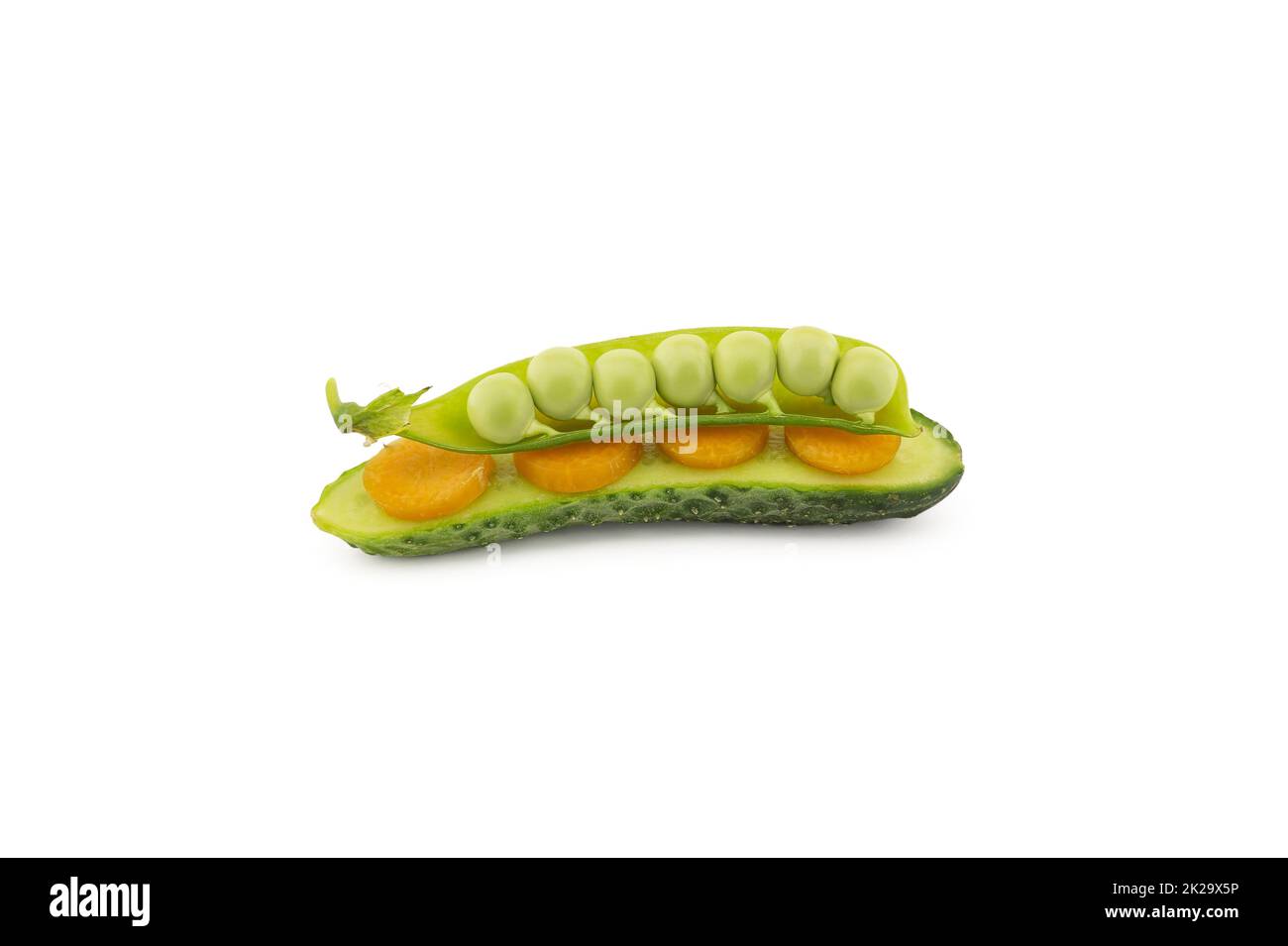 Sandwich di verdure fresche e salutari su bianco Foto Stock