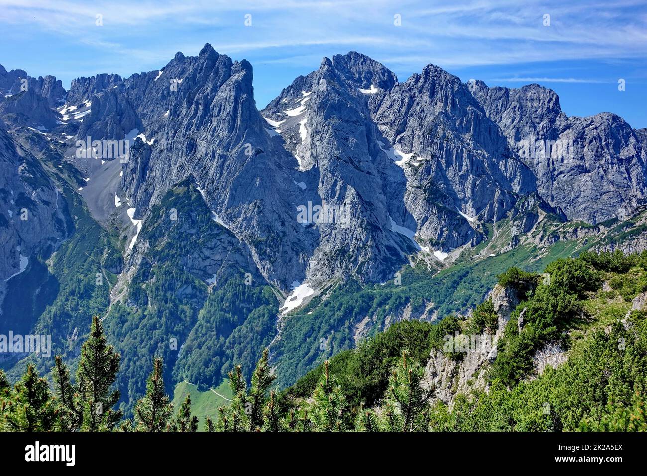 Austria, Tirolo, Monti del Wilder Kaiser, Monte Predigtstuhl, steinerne Rinne, Fleischbank montagna, paesaggio, Kaiserbachtal Foto Stock