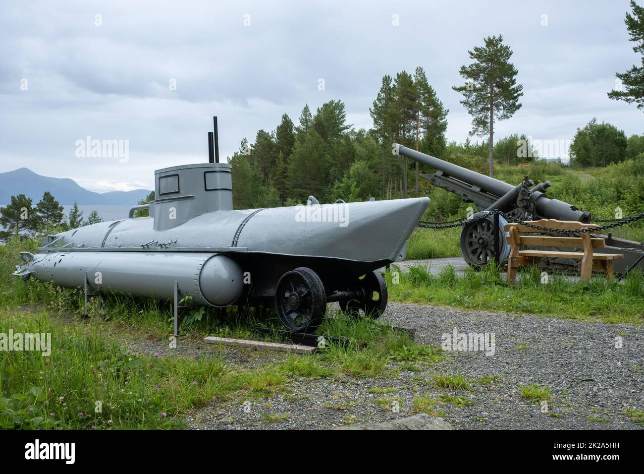 Nedre Frei, Norvegia - 03 luglio 2022: Il Forte di Kvalvik è stato costruito dai tedeschi ed è uno dei forti costieri meglio conservati della seconda guerra mondiale. Foto Stock