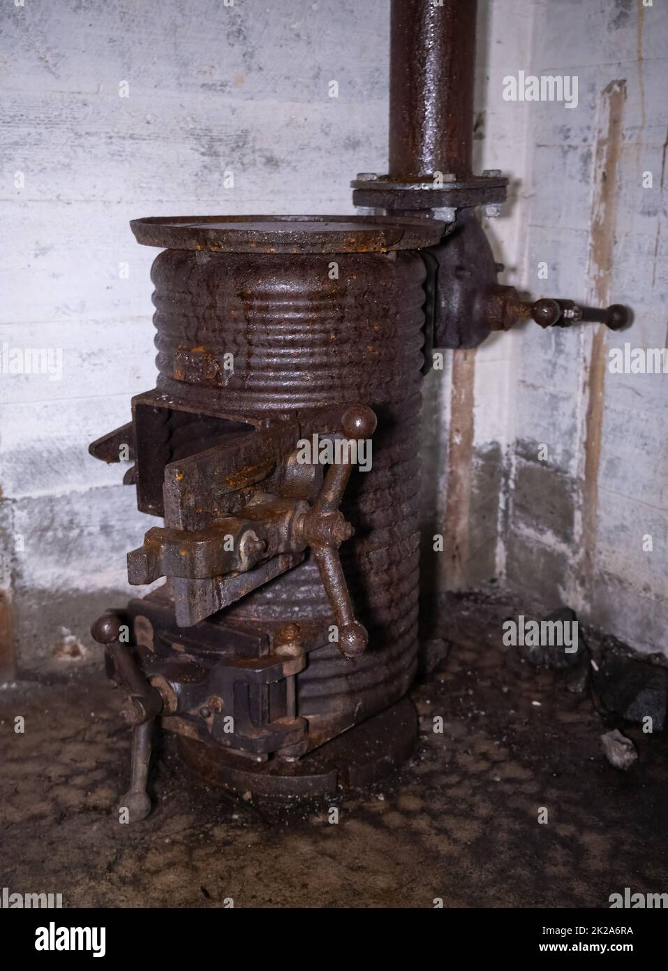 Nedre Frei, Norvegia - 03 luglio 2022: Il Forte di Kvalvik è stato costruito dai tedeschi ed è uno dei forti costieri meglio conservati della seconda guerra mondiale. Foto Stock