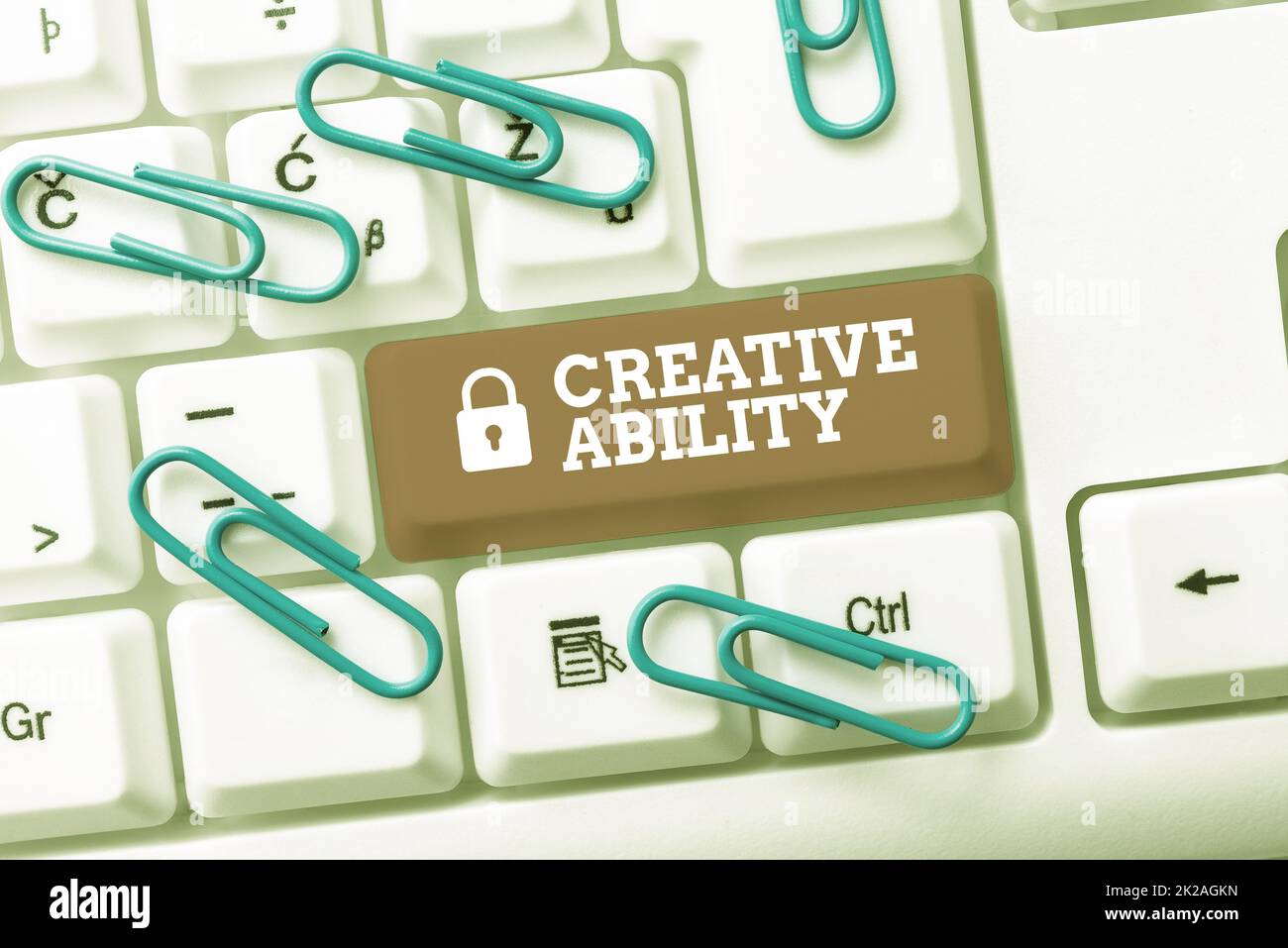 Scrittura a mano testo capacità creativa. Parola per potere agire liberamente per mostrarsi senza limitazione digitando gli ingredienti del prodotto, astratto presentare tastiera aggiornata Foto Stock