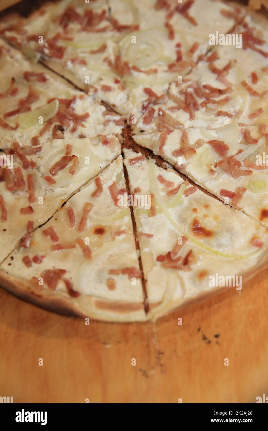 La Tarte flambÃ francese si chiamava Flammkuchen in Alsazia. Francia Foto Stock