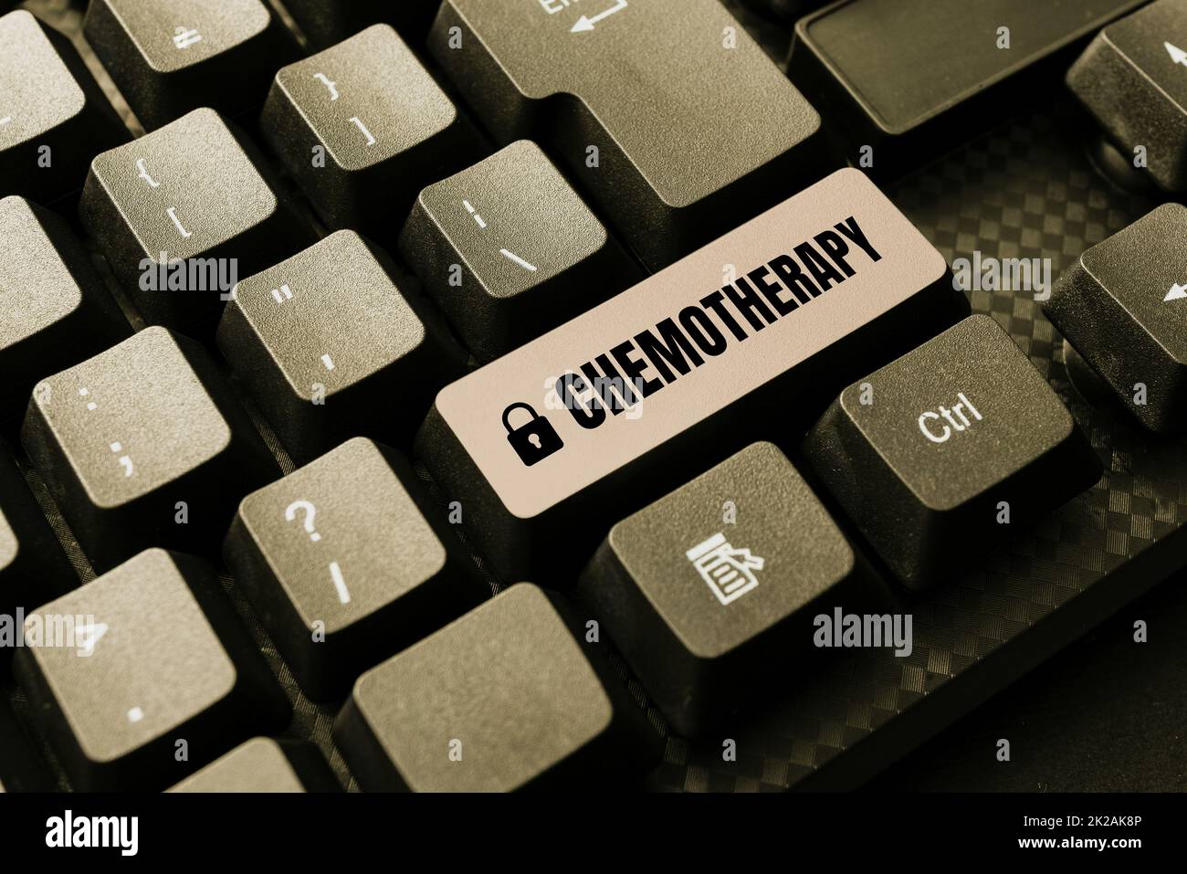 Chemioterapia con segno di scrittura a mano. Idea di business il trattamento della malattia mediante l'uso di sostanze chimiche editing New Story Title, Typing Online Presentation Prompter Notes Foto Stock