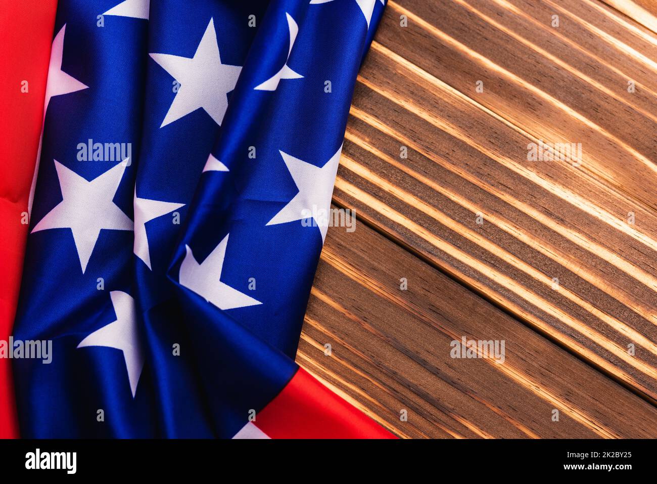 Happy Memorial Day, bandiera americana USA su legno Foto Stock