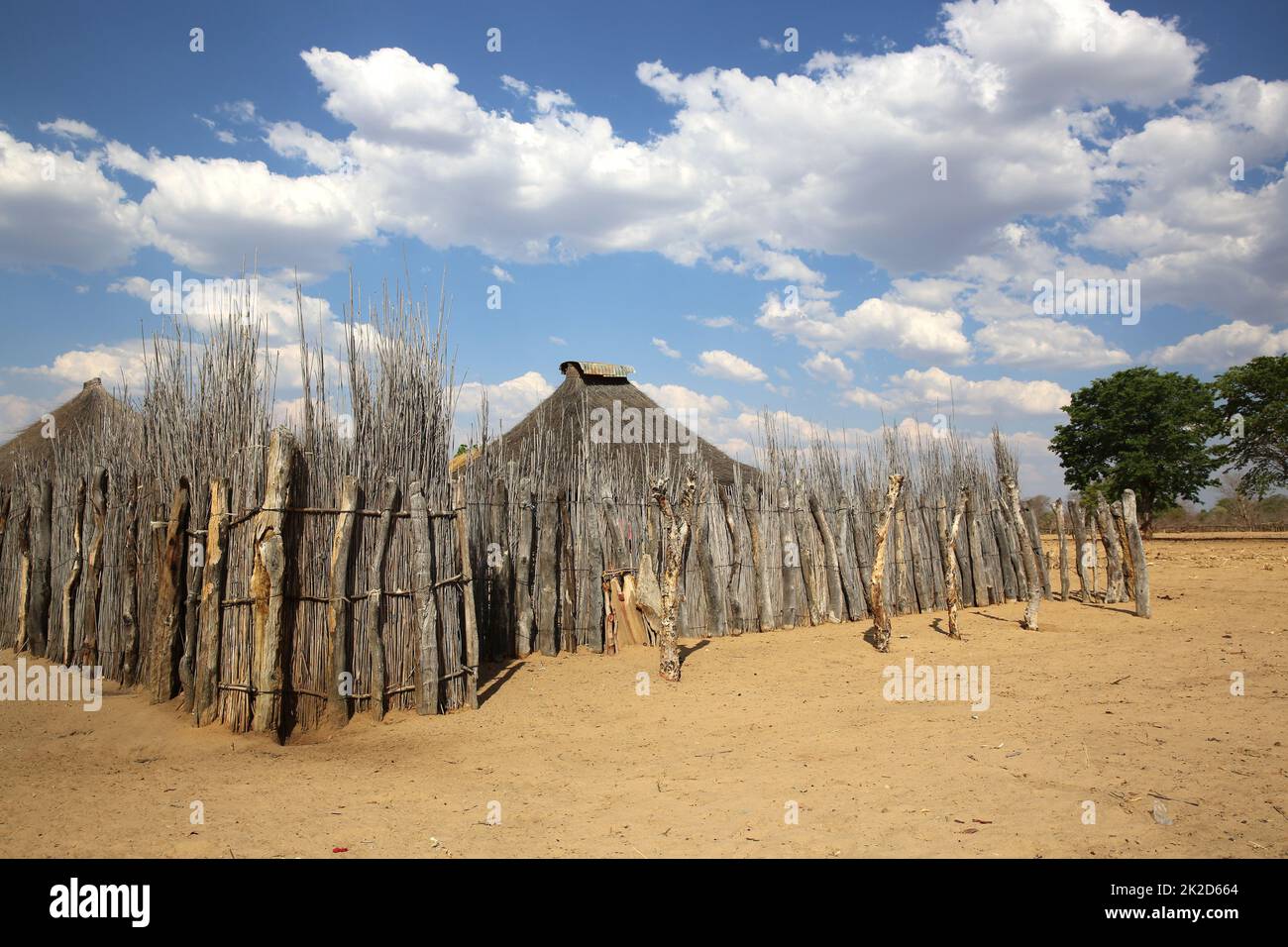 Villaggio della tribù di Hambukushu vicino a Divundu. Caprivi Strip. Namibia. Africa Foto Stock