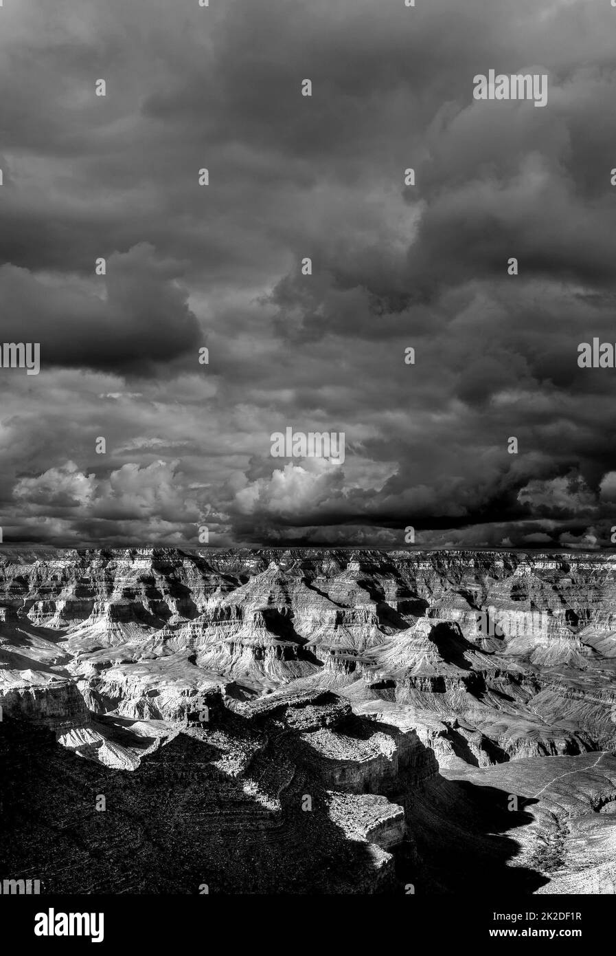 Giorno nuvoloso in bianco e nero Grand Canyon Arizona Foto Stock
