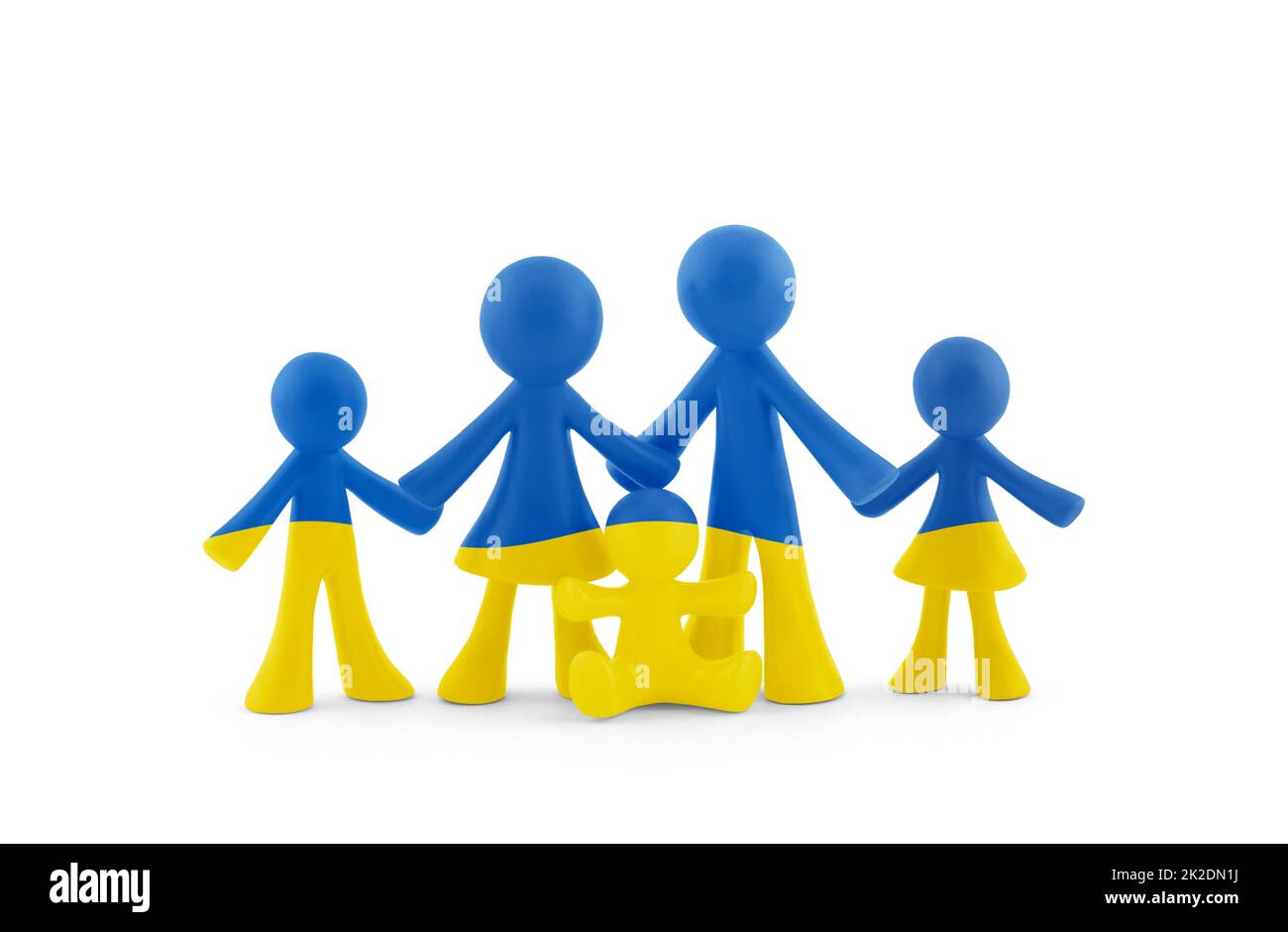 Figurine di famiglia con i colori della bandiera Ucraina su sfondo bianco con tracciato di ritaglio Foto Stock