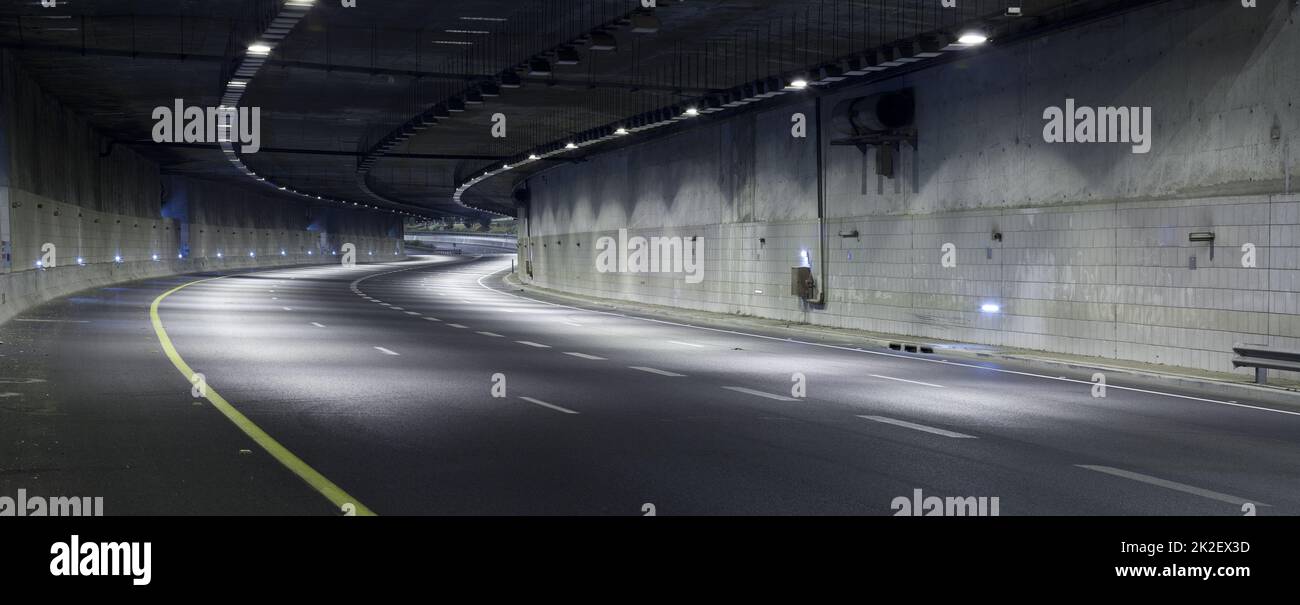 Autostrada di notte Foto Stock
