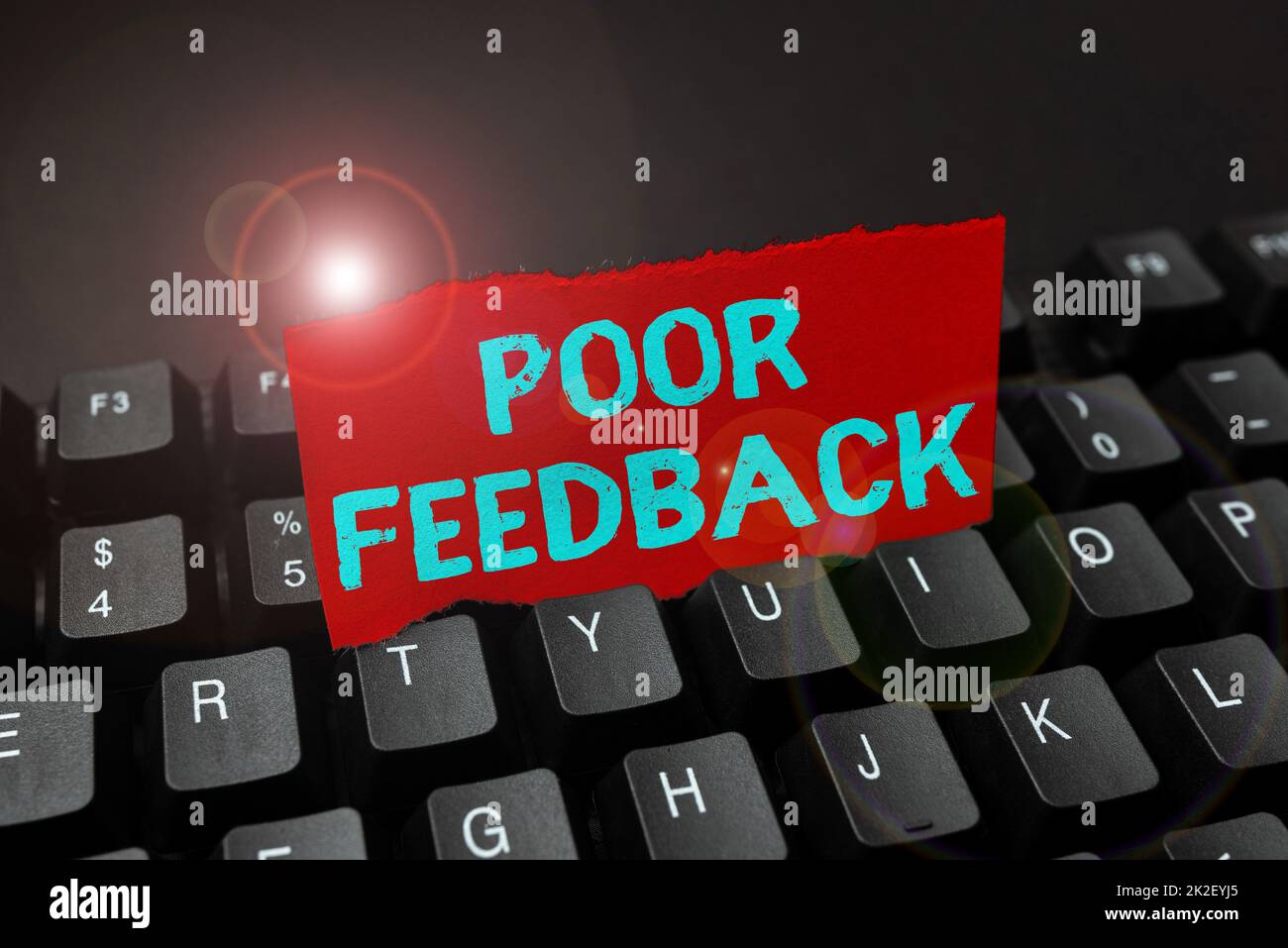 Segno di scrittura a mano scarso feedback. Foto concettuale Una risposta o reazione che causa una diminuzione della funzione entrando in nuovo concetto chiave di prodotto, digitando il software di sottotitoli di film Foto Stock