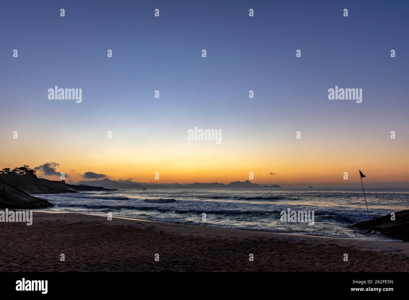 Tarda notte a Devil's Beach a Ipanema Foto Stock