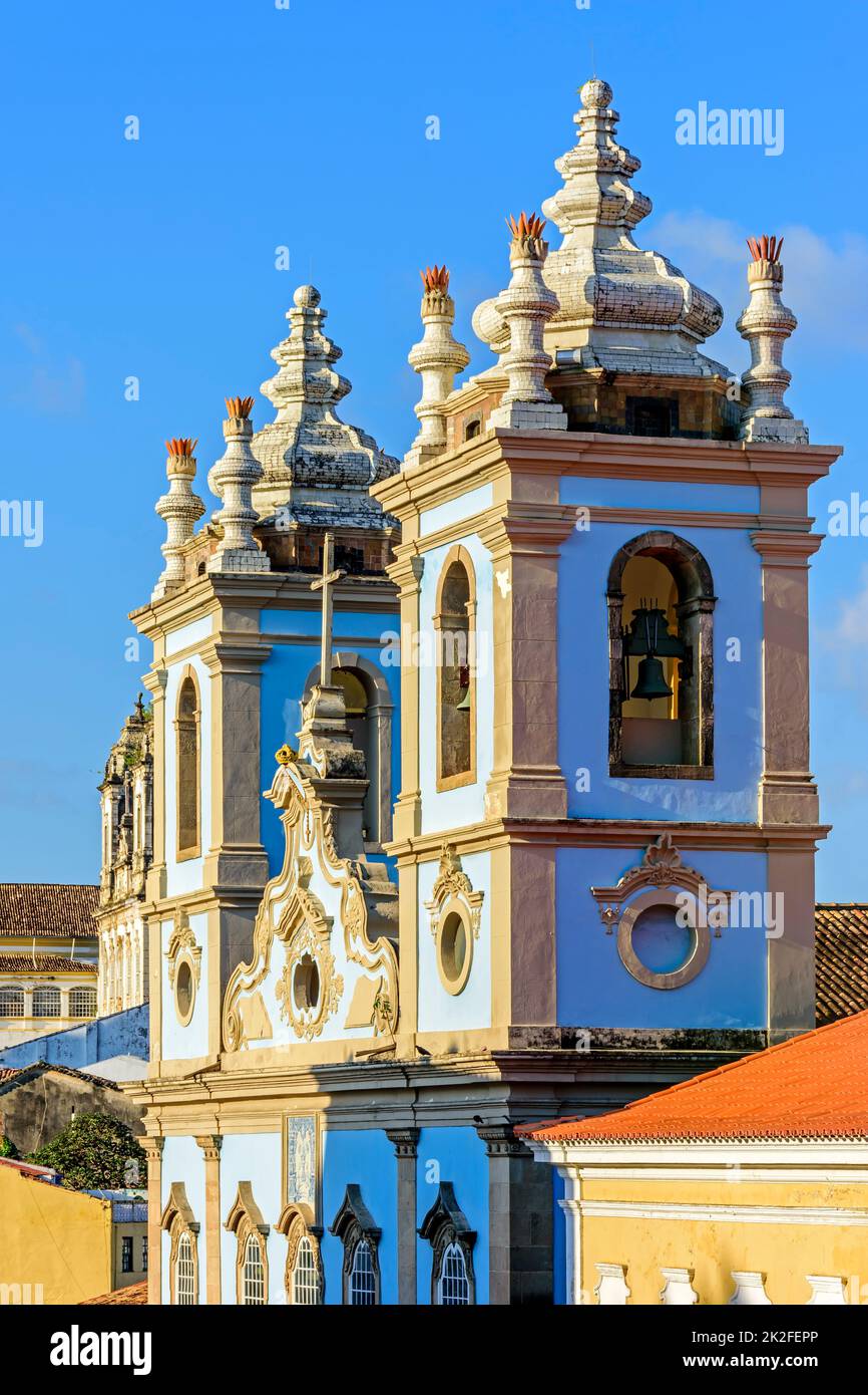 Torre di una vecchia e antica chiesa costruita e utilizzata dagli schiavi Foto Stock