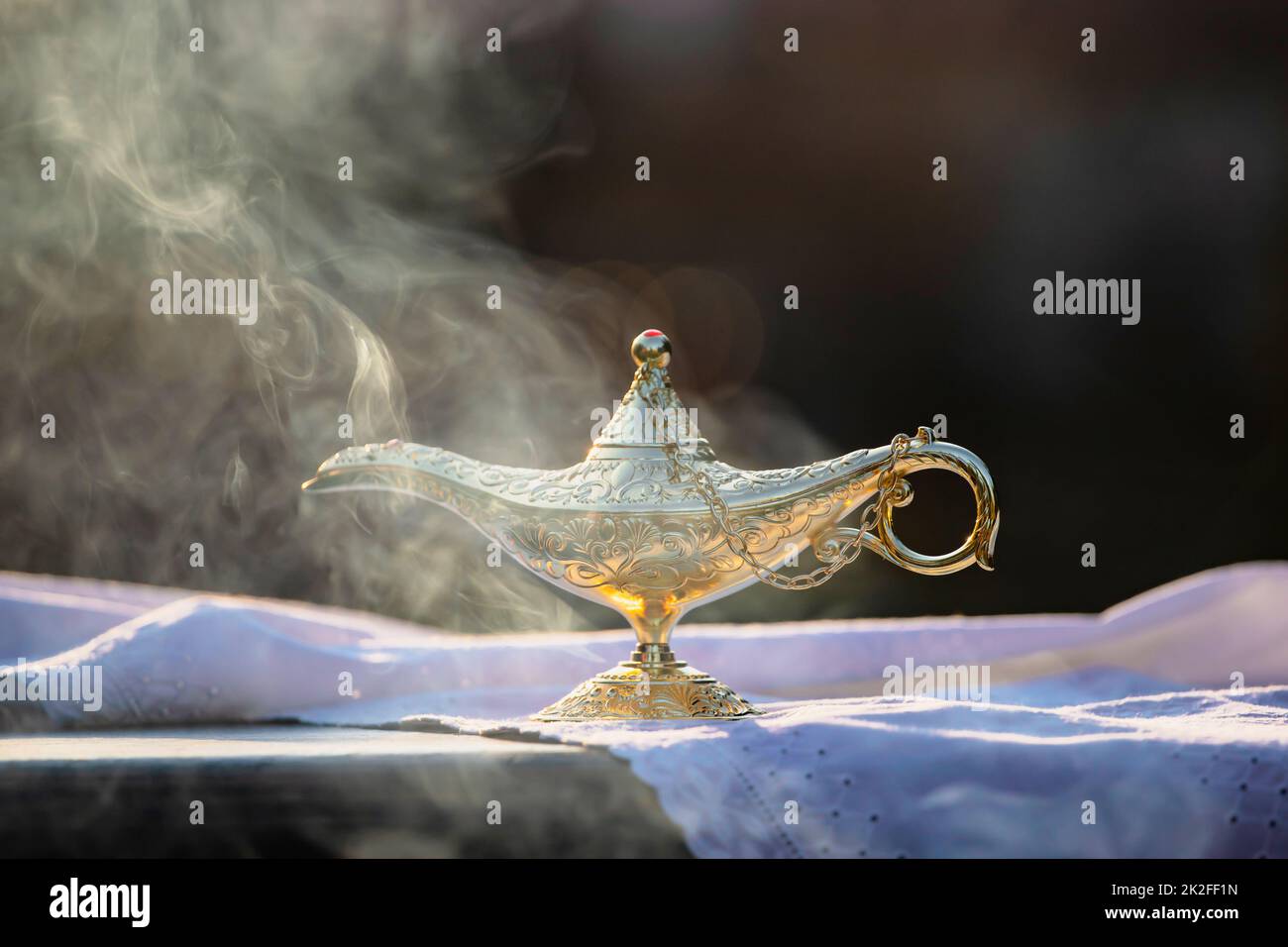 Festivo biglietto di auguri per il mese santo musulmano Ramadan Kareem. Foto Stock