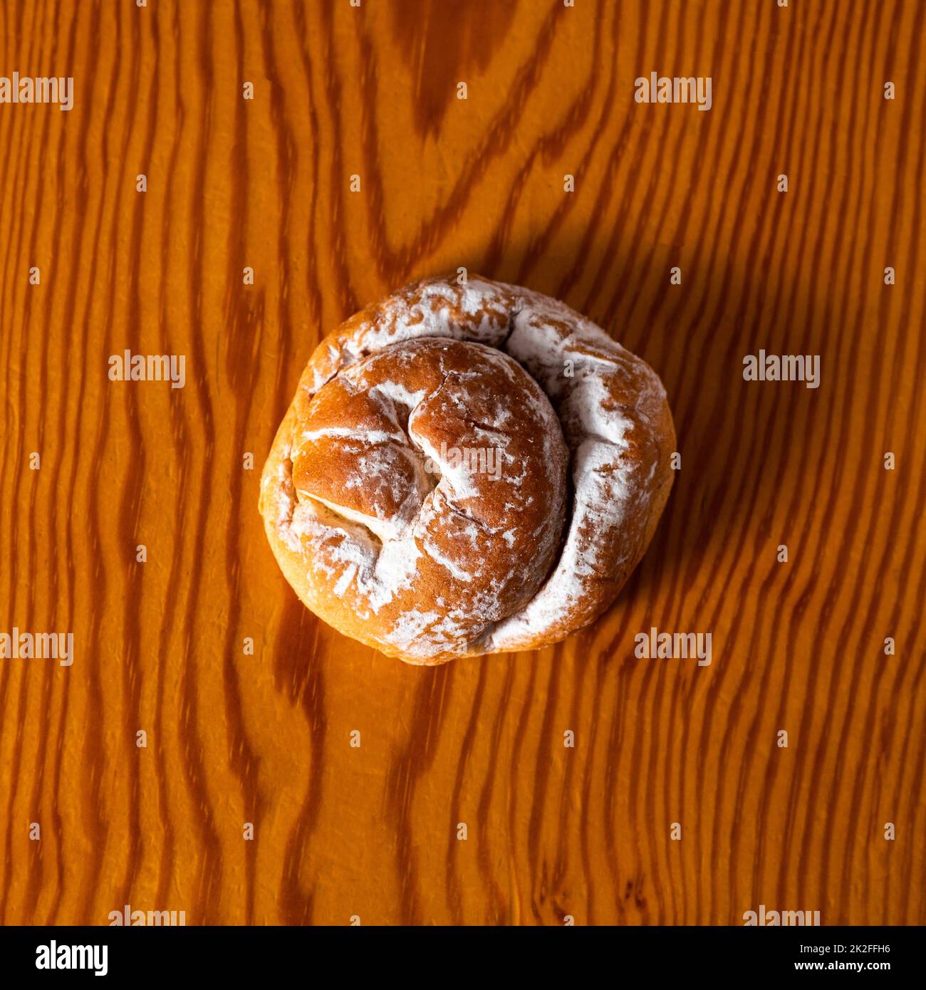 Ensaimada con crema, pasta sfoglia tipica di Maiorca Foto Stock