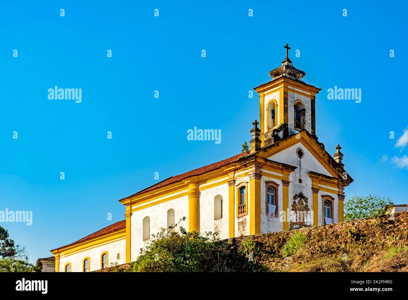 Antica chiesa storica in architettura coloniale del 18th secolo Foto Stock