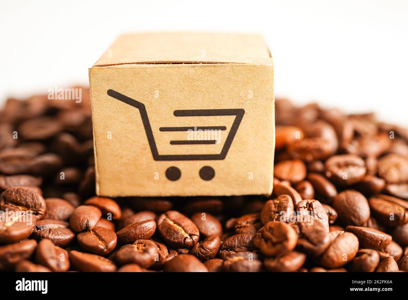 Scatola del carrello per i chicchi di caffè, acquisto online per l'esportazione o l'importazione Foto Stock