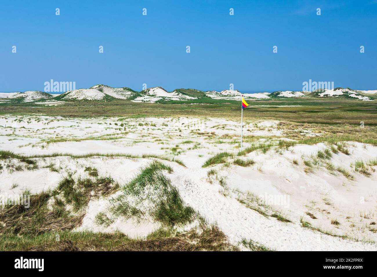 Paesaggio tra le dune di Norddorf, sull'isola di Amrum, in Germania, nel Mare del Nord Foto Stock