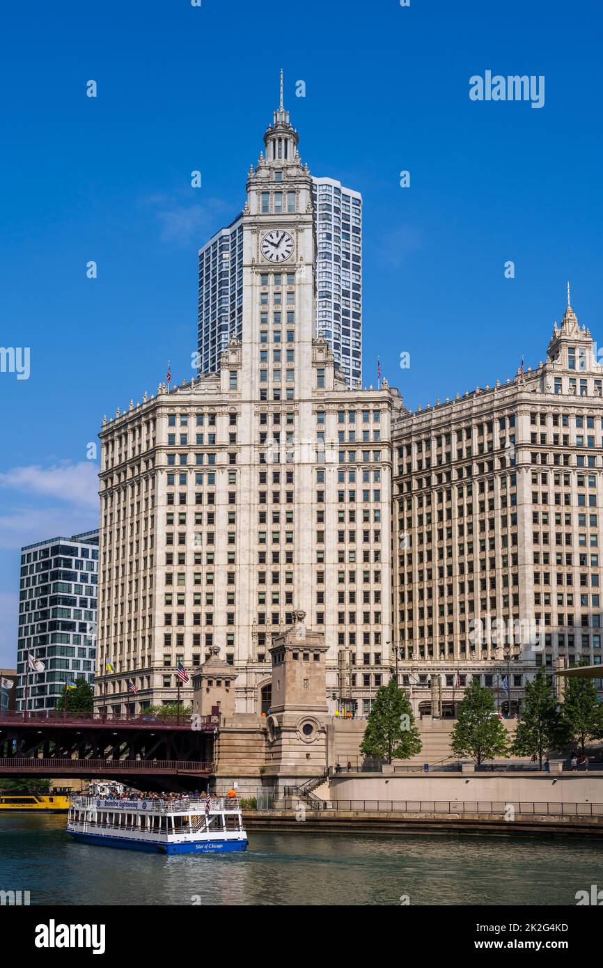 Wrigley Building e Chicago River, Chicago, Illinois, USA Foto Stock