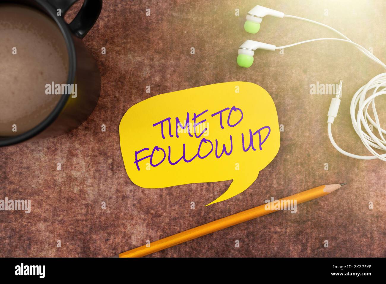 Firma visualizzazione del tempo di follow-Up richiesta dell'attività precedente o continuazione delle informazioni. Vetrina aziendale richiesta dell'attività precedente o. Foto Stock