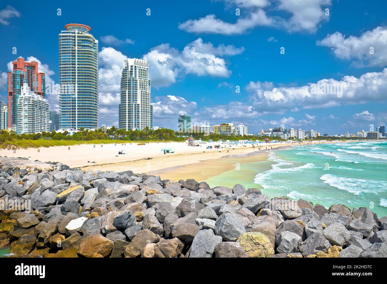 Miami Beach South Beach, spiaggia colorata e vista sull'oceano Foto Stock