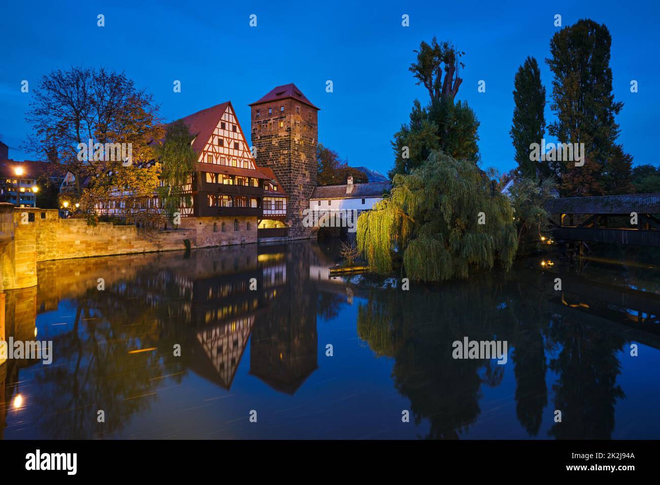 Le case della città di Norimberga sul fiume Pegnitz. Norimberga, Franconia, Baviera, Germania Foto Stock