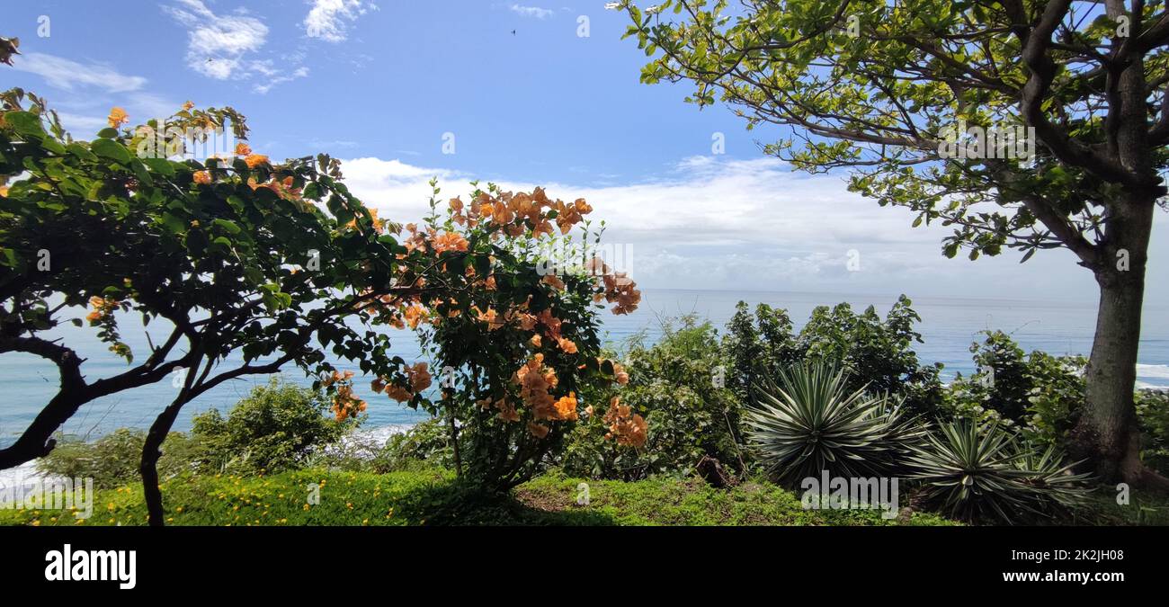 Jinzun, Donghe Township, Contea di Taitung, con vista sulla splendida costa di Taitung, Taiwan Foto Stock